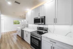 434 SW 9th Street A, Boca Raton, FL 33432 - MLS#R11136963