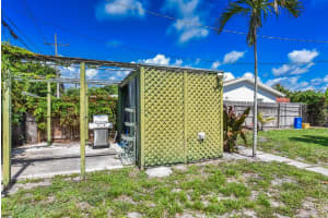 340 Russlyn Drive, West Palm Beach, FL 33405 - MLS#R11136983