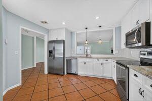 8064 SE Carlton Street, Hobe Sound, FL 33455 - MLS#R11136992