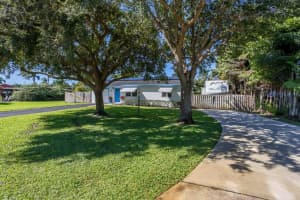 32 Dayton Road, Lake Worth, FL 33467 Sold 12/10/25