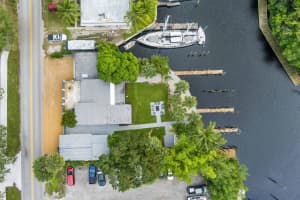 4832 SE Anchor Avenue SE, Stuart, FL 34997 - MLS#R11136997