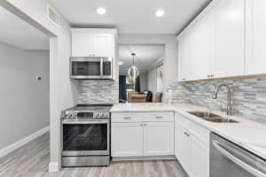 118 Lake Constance Drive, West Palm Beach, FL 33411 - MLS#R11137011