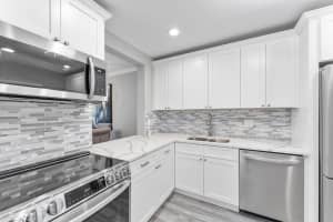 118 Lake Constance Drive, West Palm Beach, FL 33411 - MLS#R11137011