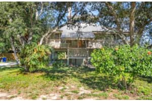 5065 SE Orange Street SE, Stuart, FL 34997 - MLS#R11137056