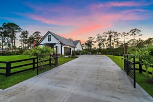 6670 SW 54th Avenue, Palm City, FL 34990 - MLS#R11137203