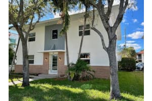 23 S Lakeside Drive, Lake Worth Beach, FL 33460 - MLS#R11137205