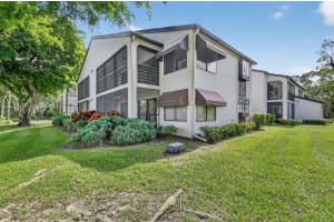 5040 Rose Hill Drive 206, Boynton Beach