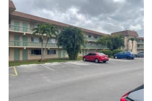 400 Village Green Circle W 202, Palm Springs, FL 33461 - MLS#R11137261