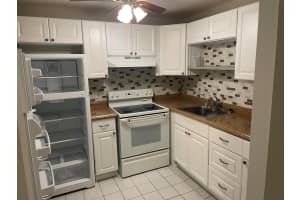 400 Village Green Circle W 202, Palm Springs, FL 33461 - MLS#R11137261