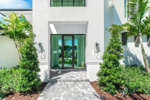 11721 Lake Shore Place, North Palm Beach, FL 33408 Sold 01/02/26