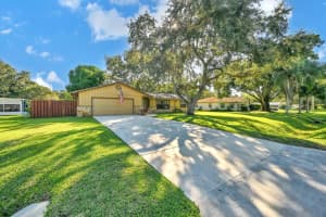 4410 Areca Palm Drive, Fort Pierce, FL 34982 - MLS#R11137299