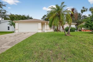 849 SW Mccoy Avenue, Port St Lucie, FL 34953 - MLS#R11137312