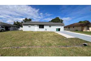 1579 SE Minorca Avenue, Port St Lucie, FL 34952 - MLS#R11137314