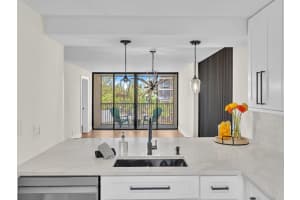 21 Royal Palm Way 303, Boca Raton, FL 33432 - MLS#R11137330