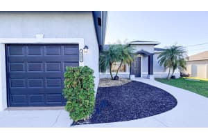 4002 SW Jarmer Road, Port Saint Lucie, FL 34953 - MLS#R11137358