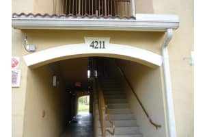 4211 San Marino Boulevard 201, West Palm Beach, FL 33409 - MLS#R11137403