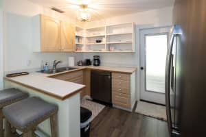 1461 5th Avenue, Vero Beach, FL 32960 - MLS#R11137436