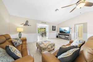 117 N 19th Circle SW, Vero Beach, FL 32962 - MLS#R11137445