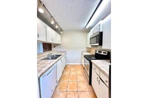 805 8th Way 805, West Palm Beach, FL 33407 - MLS#R11137466