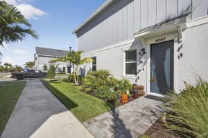 4640 Longwood Lake Square, Westlake, FL 33470 - MLS#R11137505