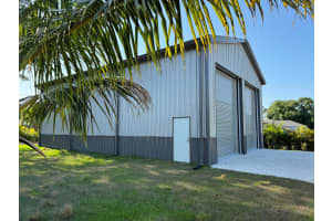 8015 97th Court, Vero Beach, FL 32967 - MLS#R11137514