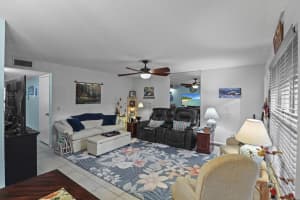 47 Vista Gardens Trail 102, Vero Beach, FL 32962 - MLS#R11137523