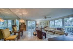 1 Lakeside Drive, Lake Worth Beach, FL 33460 - MLS#R11137592