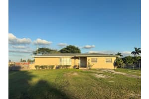 1009 NE 18th Street, Belle Glade, FL 33430 - MLS#R11137631