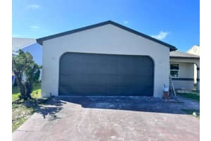 5866 Se Mitzi Lane, Stuart