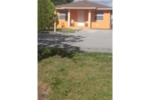 260 2nd Avenue, South Bay, FL 33493 - MLS#R11137665