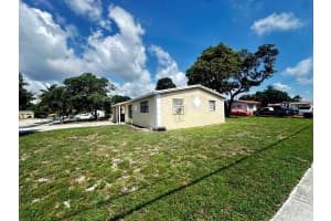 2901 NW 21st Street, Fort Lauderdale, FL 33311 - MLS#R11137669