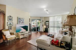 804 E Windward Way 201, Lantana, FL 33462 - MLS#R11137700