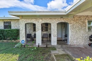 2860 NW 8th Place, Fort Lauderdale, FL 33311 - MLS#R11137733