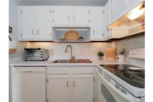 75 Royal Oak Court 204, Vero Beach, FL 32962 - MLS#R11137740