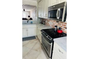 842 SE 19th Avenue 102, Deerfield Beach, FL 33441 - MLS#R11137818