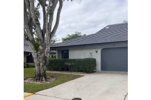 5082 Pine Drive, Boynton Beach, FL 33437 - MLS#R11137902