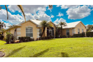 1829 SW Hickock Terrace, Port Saint Lucie, FL 34953 - MLS#R11137913