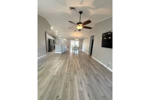 1835 17th Avenue SW, Vero Beach, FL 32962 - MLS#R11137917