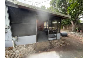 710 N 66th Terrace Hollywood, FL 33024 - Off Market