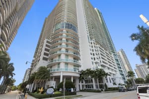 1800 N Bayshore Drive 3802, Miami, FL 33132 - MLS#R11137937