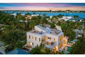 MLS# R11137999, West Palm Beach, Florida 33407