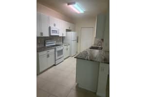 3557 Forest Hill Boulevard 49, Palm Springs