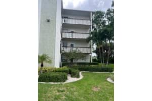 240 Southampton B 240, West Palm Beach, FL 33417 - MLS#R11138007