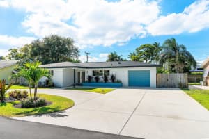2815 SW 5th Street, Boynton Beach, FL 33435 - MLS#R11138011
