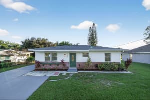 126 Sw Lakehurst Drive, Port Saint Lucie