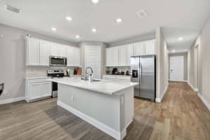 6544 NW Cloverdale Avenue, Port Saint Lucie, FL 34987 - MLS#R11138015