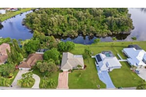 1465 SE Westmoreland Boulevard, Port Saint Lucie, FL 34952 - MLS#R11138051