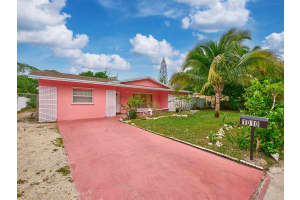 1010 S B Street, Lake Worth Beach, FL 33460 - MLS#R11138075