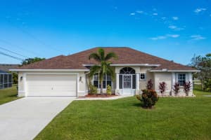 2661 SW Fairgreen Road, Port Saint Lucie, FL 34987 - MLS#R11138076