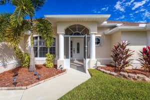 2661 SW Fairgreen Road, Port Saint Lucie, FL 34987 - MLS#R11138076